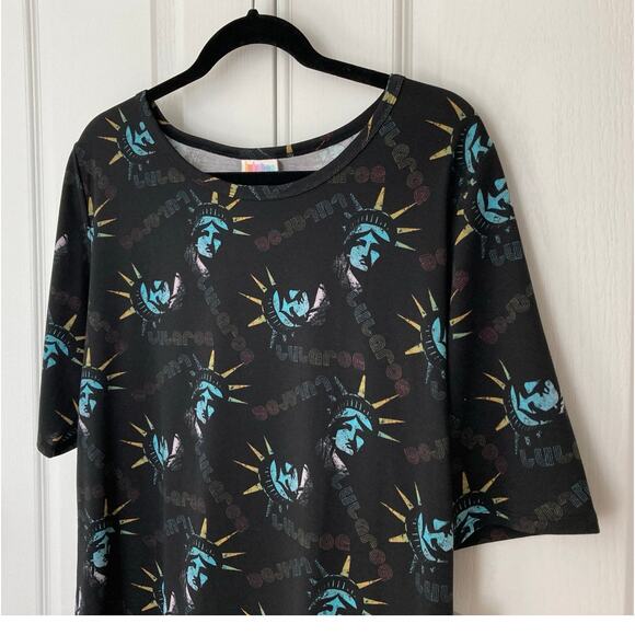NWT LuLaRoe Gigi top 3XL 3X July 4th holiday Statue of Liberty patriotic shirt - Picture 3 of 6